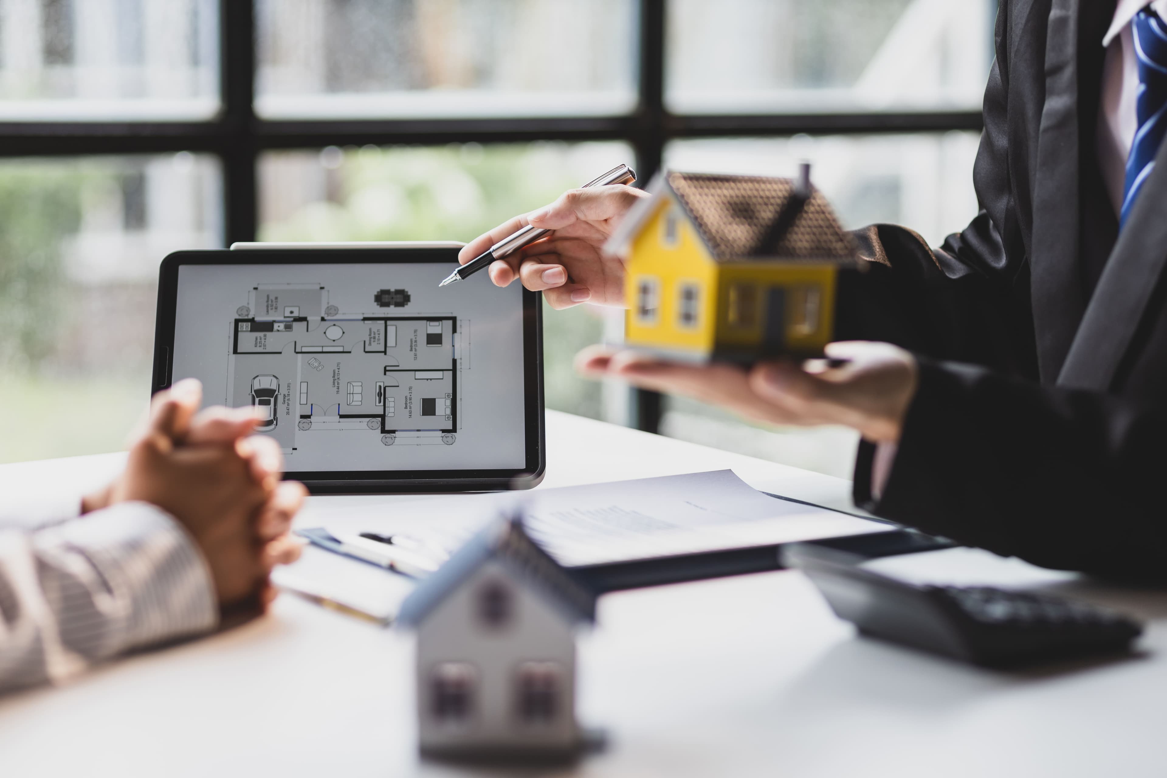 What Meta Advertising for Apartment Leasing Actually Looks Like